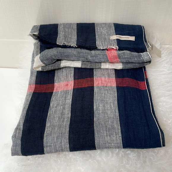Burberry Check Linen Scarf. Authentic - Picture 7 of 8